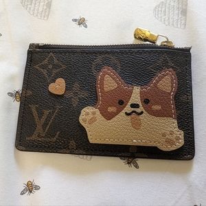 LV card holder with corgi doooop